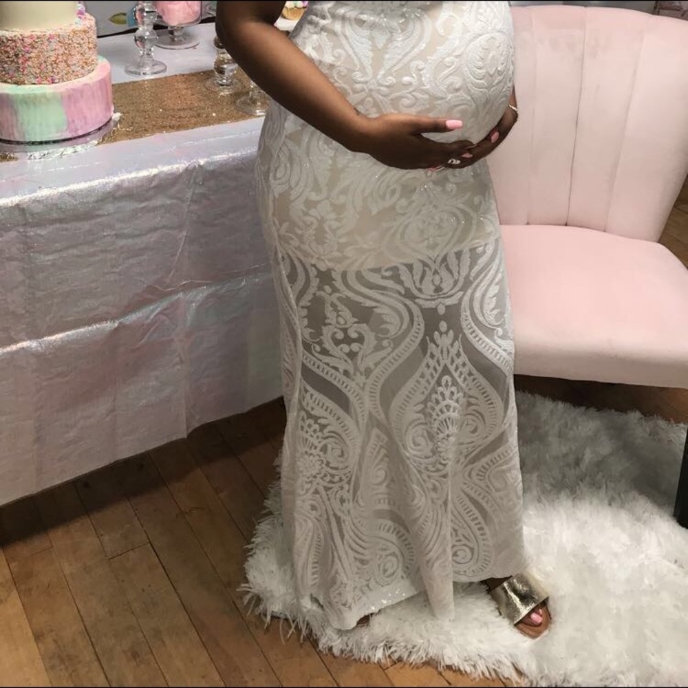 Dress - Picture 6 of 7